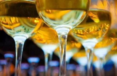 ​如何判断葡萄酒是否过橡木桶