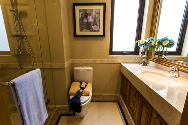 家居十大风水禁忌(入户门对厕所门有什么不好)