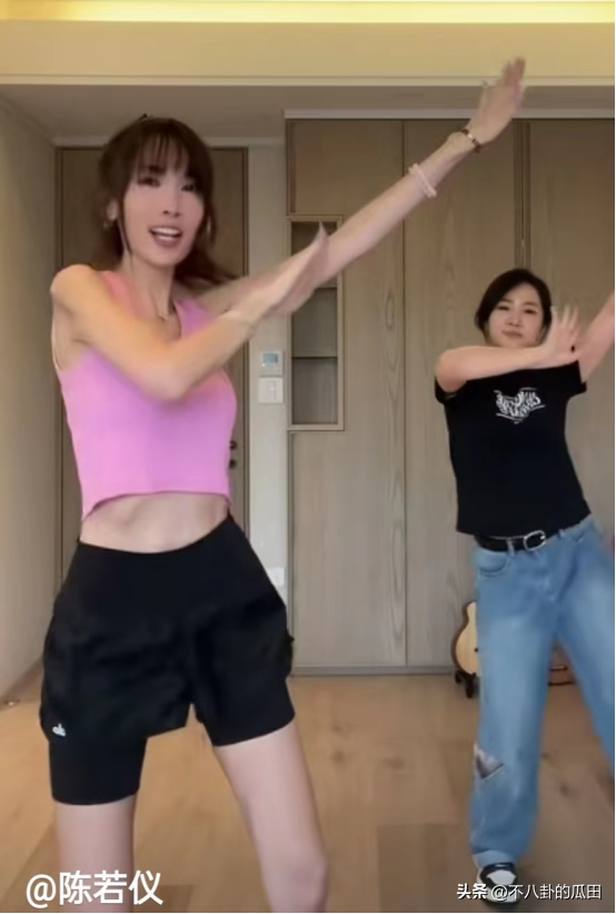 林志颖的妻子瘦脱相，骨头凸起四肢纤细，网友：好吓人