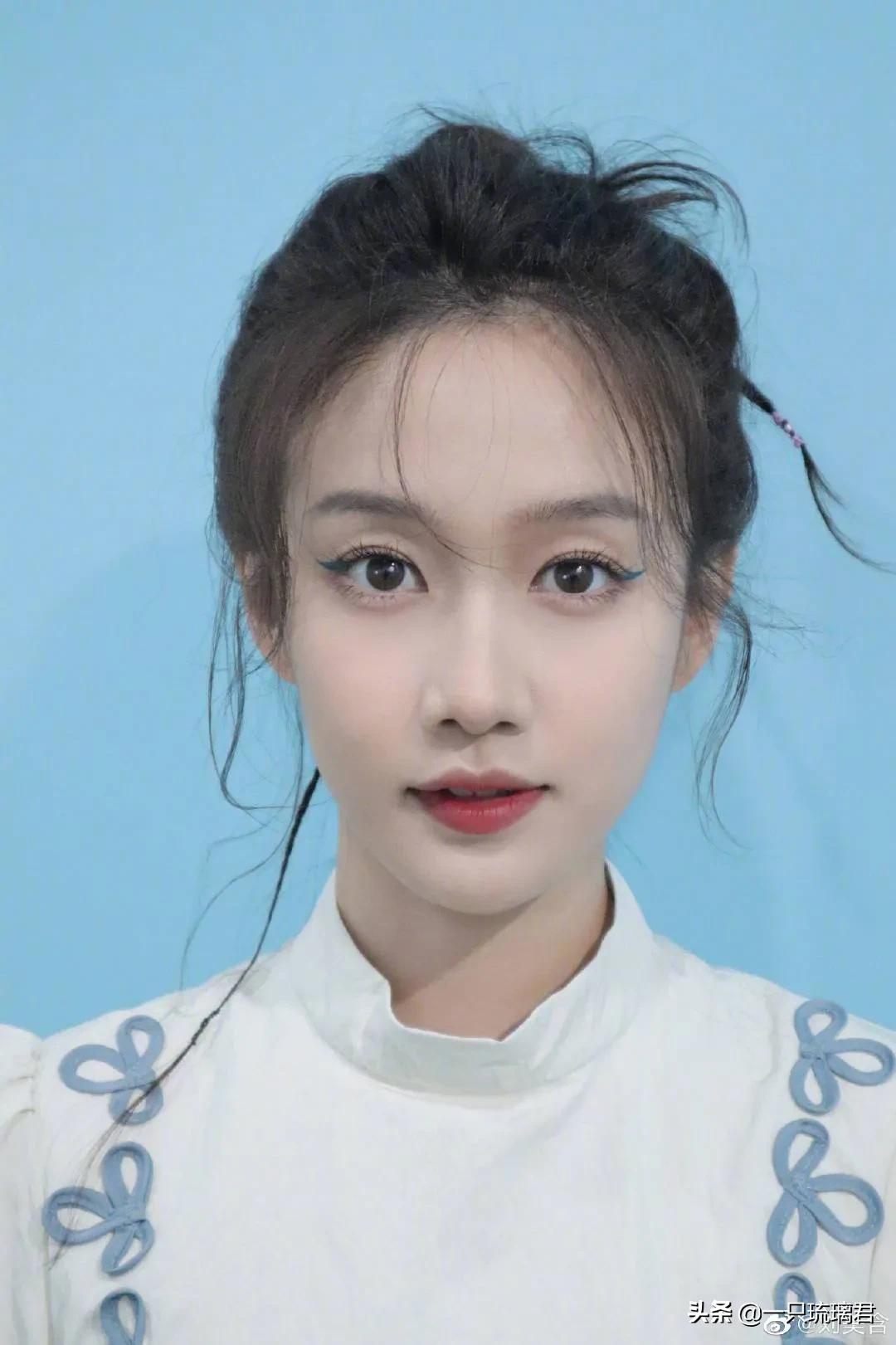 刘美含多高： 高考保送，快女全国十五强，却因身高一米五惹争议