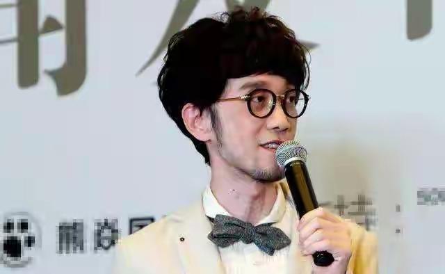 周传雄，拥有许多经典歌曲，上了这么多综艺，为什么就是不能翻红？