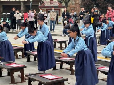 ​上海欢乐谷攻略路线图(上海欢乐谷攻略 一定要带)