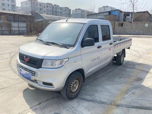 五菱双排小货车报价及图片_五菱双排小货车报价22000公里还值多少-第1张图片-