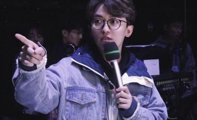 ​跑男导演姚译添结婚了吗 妻子是谁介绍