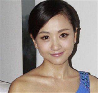 ​杨蓉激情床戏 自曝戏拍的很是开心