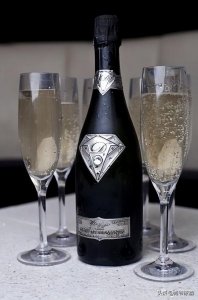 ​70年代人头马洋酒价格，90年代的人头马洋酒价格