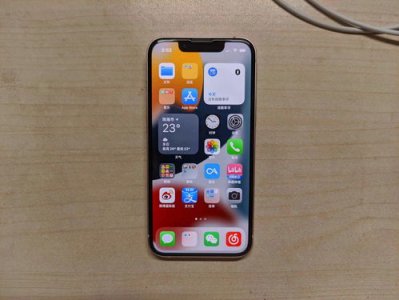 ​苹果手机手电筒标志点不了(iphone需要降温后才能使用闪光灯)