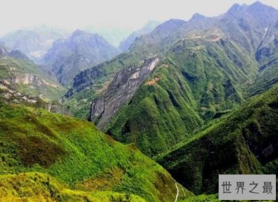 ​重庆市的最高点,主峰阴条岭海拔2886米