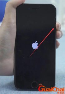​苹果手机怎么强制关机重启滑动不了？苹果手机怎么强制关机重启屏幕失灵