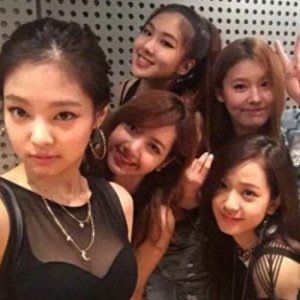 ​韩国大势女团BlackPink原有五位成员？为何出道只有四位