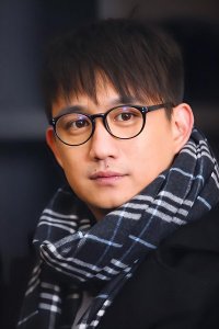 ​孙莉个人资料图片(在最好的年纪嫁给自己的老师，10年为其生下三娃)