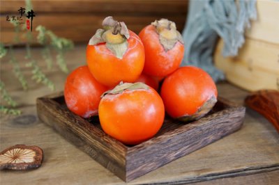 ​怎样催熟柿子更快 果农教你2种催熟方法，速度快，不发涩还香甜