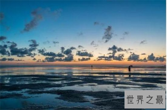 世界十大最著名的海滩旅游景点，这些美如画的海滩你都知道吗？