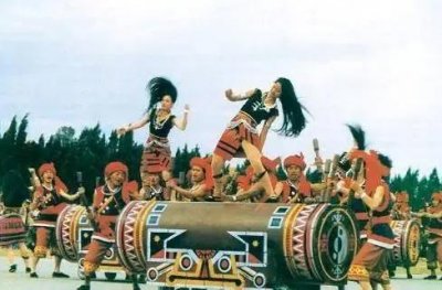 ​云南长得最黑的民族，但黑得很漂亮