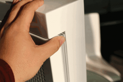 ​冰箱冷冻室结冰是什么原因？该怎么处理？