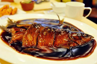 ​西湖醋鱼是哪个地方的菜（西湖醋鱼是浙江菜）