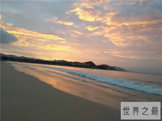 世界十大最长海滩，普腊亚卡西努海滩全长达到132英里！