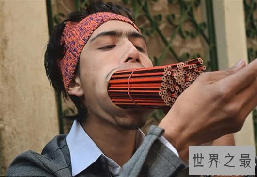 世界上第一大嘴巴,居然能塞下138根铅笔