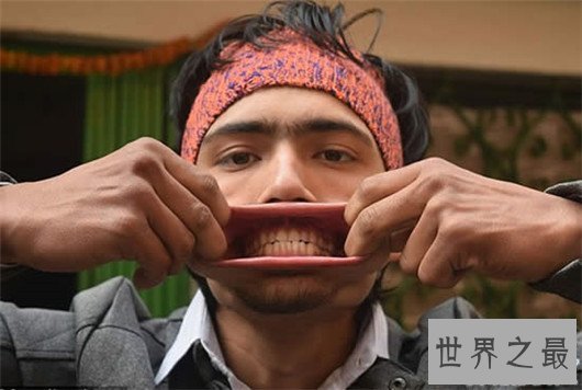 世界上第一大嘴巴,居然能塞下138根铅笔