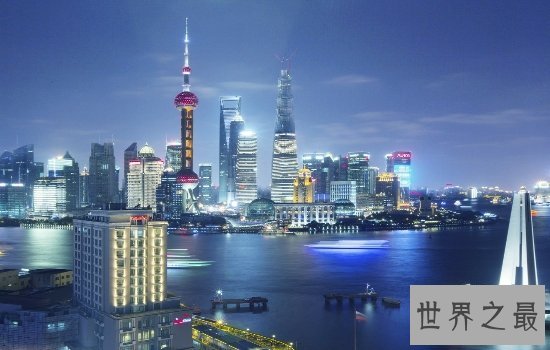 重庆最高楼环球金融中心高达339米,占地面积竟有如此之大!