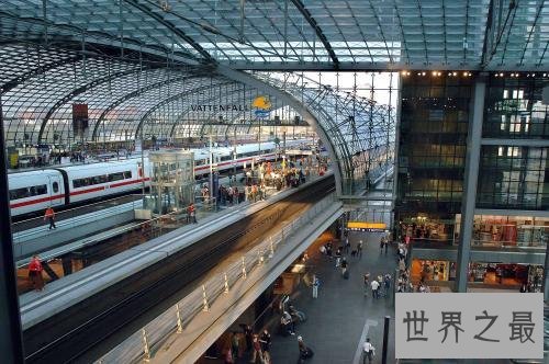 世界最大火车站,面积可以顶十个北京站!