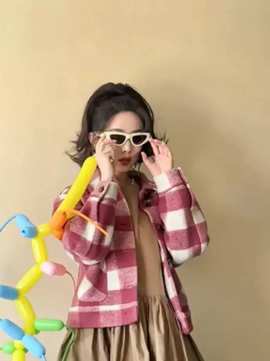 孟子义多套写真合集,手抱气球超可爱