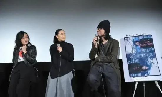 皮肤不算白皙的苍井优,依然是日本纯欲系的代表