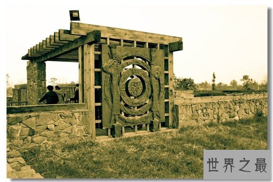 三星堆遗址存在千古之谜,出土不少眼球突出的文物