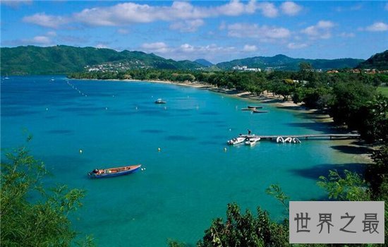 马提尼克岛堪称最美岛屿国，是西班牙王室的土地