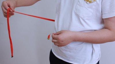 ​腰围(一个人是否长寿，腰围先知晓，腰围的尺寸在什么范围才算好？)