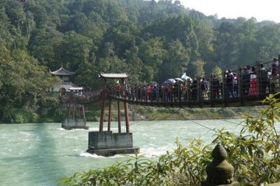 ​旅游成都重庆哪个好玩