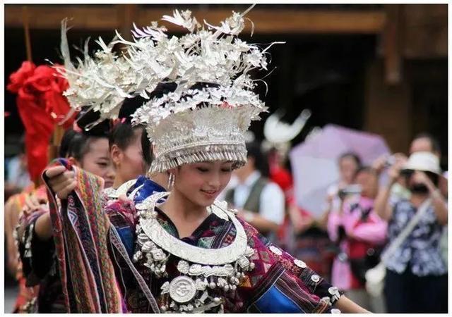 三、去少数民族地区