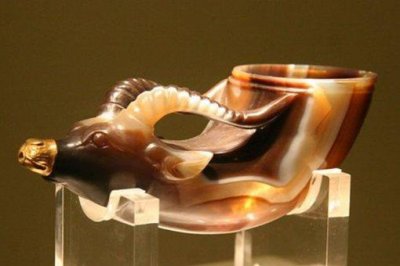 ​唐兽首玛瑙杯价值多少?