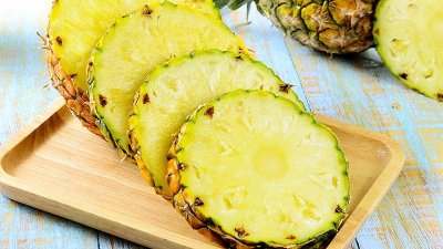 ​菠萝都要用盐水泡吗 菠萝需要用盐水泡吗?