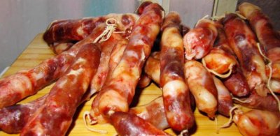 ​五香腊肠的正宗做法 五香腊肠的做法和配方