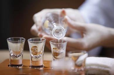 中小型白酒企业存在的问题