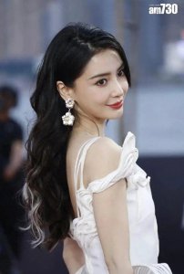 ​Angelababy金像奖颁奖，被问是否被内地封杀