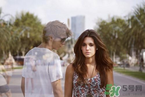 异地恋怎么解决生理需要？异地恋怎么哄女朋友开心？