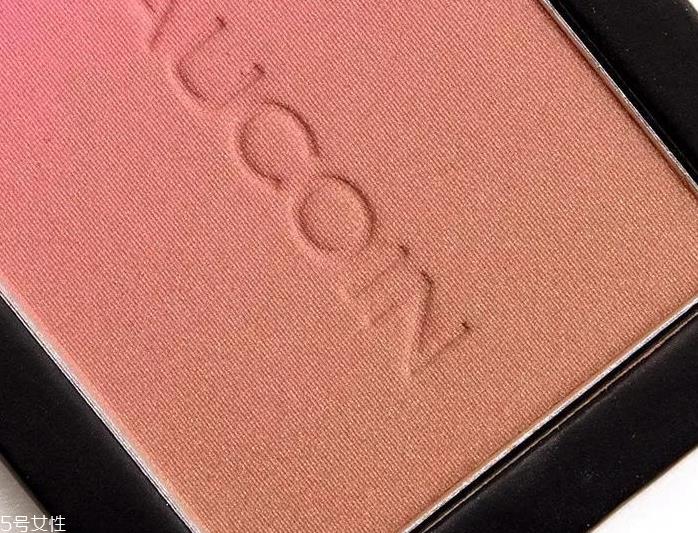 古铜粉饼哪个牌子好 古铜粉饼品牌排行榜