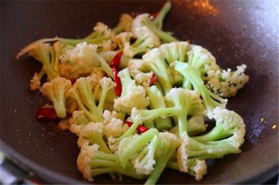 ​花菜可以隔夜吃吗 花菜隔夜吃不好