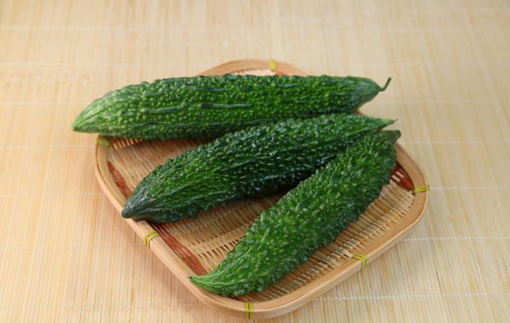 苦瓜不适合哪些人吃 苦瓜里面有虫子是怎么回事