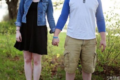 ​男人打女人是什么心理 男人对你动手说明什么