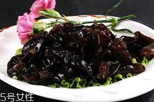 荠菜能和木耳一起吃吗？一起吃好处多多