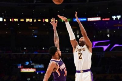 ​打篮球脚踝扭伤肿了怎样尽快恢复 打篮球要护膝吗