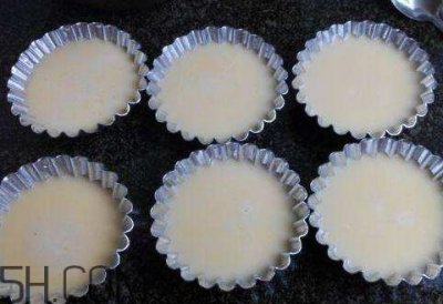 ​蛋挞液用全蛋还是蛋黄 蛋挞全蛋和蛋黄的区别