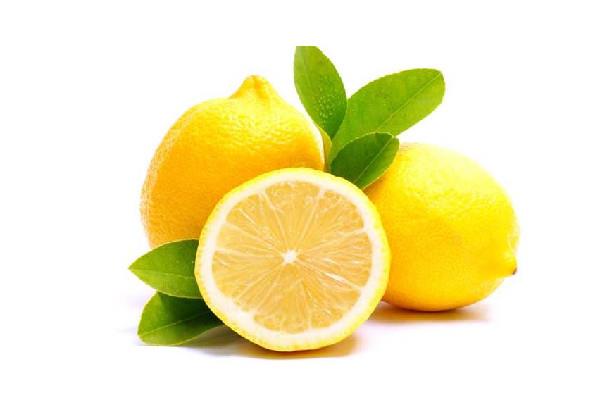 柠檬和梨子可以一起煮水喝吗 柠檬怎么切薄片窍门