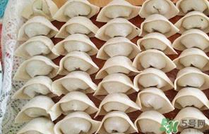 荠菜和白菜能一起吃吗？荠菜白菜饺子馅的做法