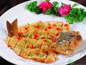 鲈鱼的热量是多少？清蒸鲈鱼的热量是多少？