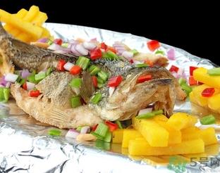 鲈鱼的热量是多少？清蒸鲈鱼的热量是多少？