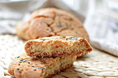 ​桃酥适合什么人吃 桃酥含糖量高吗